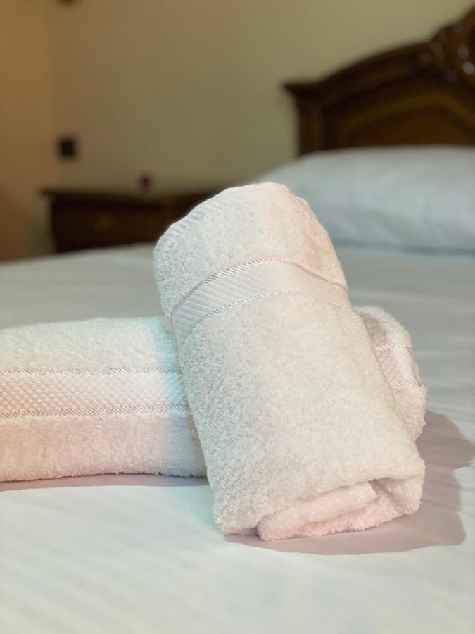 Hotel W Bush Square Fushe-Kruje Dış mekan fotoğraf
